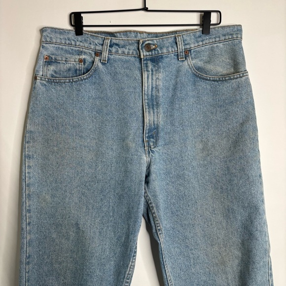 Levi’s 90’s Vintage Men’s 550 Relaxed Fit Tapered Leg size 38 - Picture 2 of 12